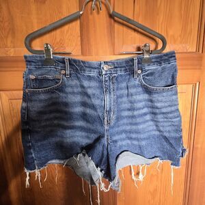 American Eagle Curvy Relaxed Denim Jean Shorts Size 14 USA Blue Frayed Raw Hem